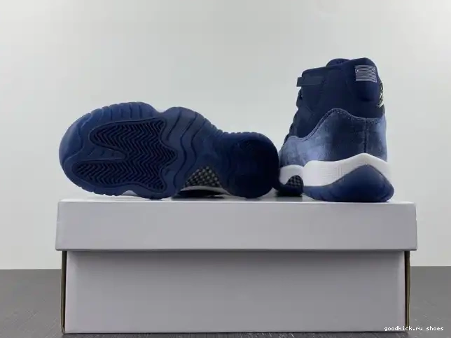 Velvet Air Navy Midnight 11 AR0715-441 WMNS Jordan 0406